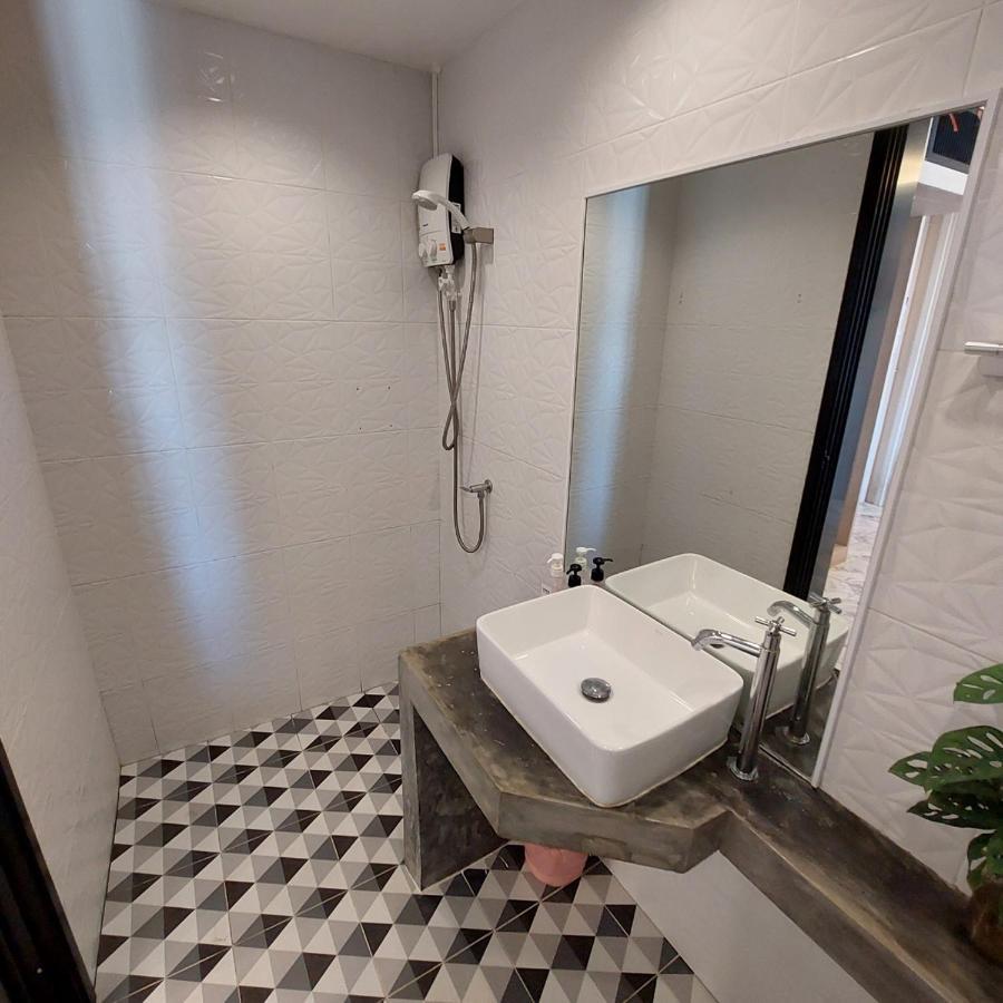 Kipbox Hotel Trang Esterno foto